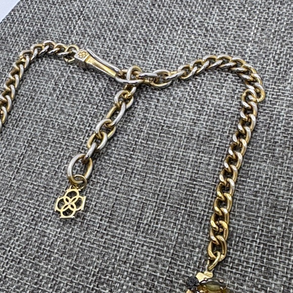 Vintage Ann Taylor Yellow Lucite necklace - Picture 6 of 6